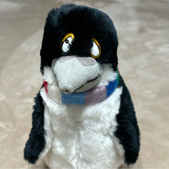Dakin SeaWorld Penny Penguin Plush Stuffed Animal with Scarf Vintage - Picture 7 of 10